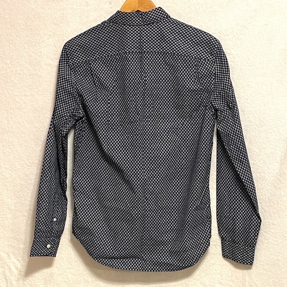 GAP Ditsy Floral Navy Vintage Long Sleeve Button Down Shirt, Medium - Picture 5 of 9